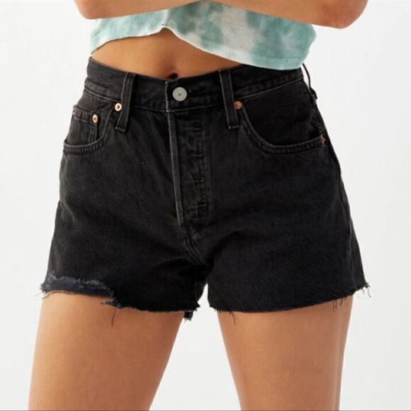 Levi’s Original High Rise Faded Black Cut Off Jean Shorts Size 32 Raw Hem Denim - Picture 1 of 13